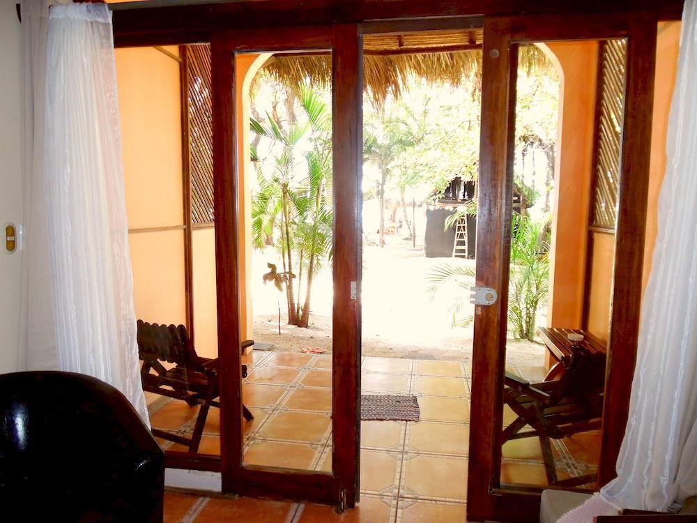 La Palapa Pension Tamarindo Buitenkant foto